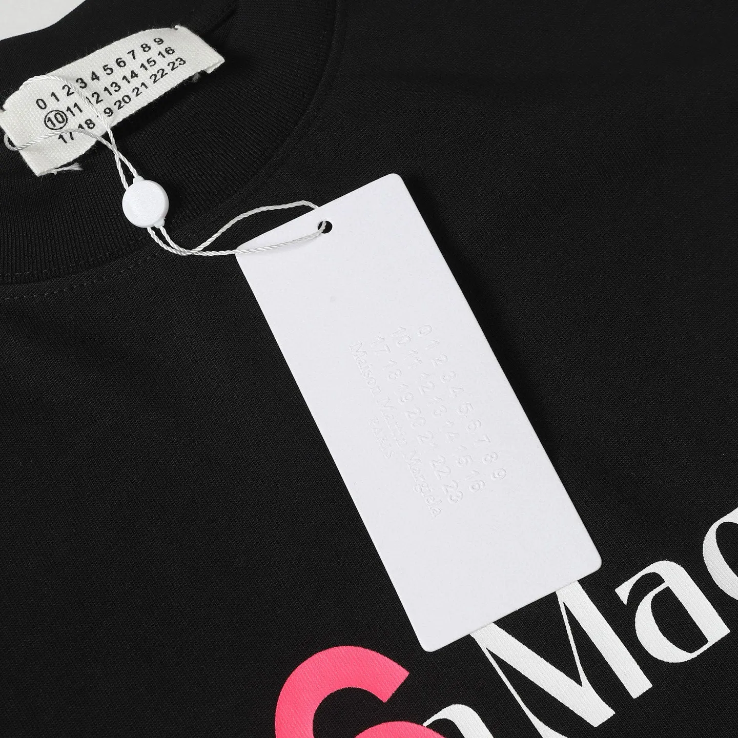 mm 6/ 24ss T logo ， Retro Same Style t 280 Versatile ：Black，White Size：s-xl